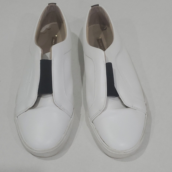 Vince Camuto Shoes - Louise et Cie Bette sneakers size 9.5